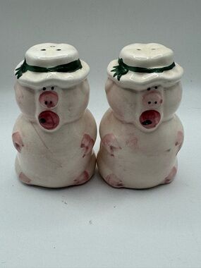 Vintage Ceramic Pig Salt and Pepper Shaker Set - White with Pink Accents